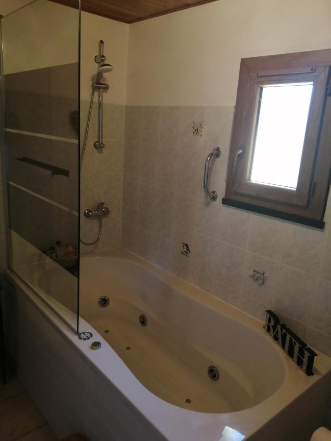 Holli Cottage - Charming 2 Bedrooms With Terrace. Saint-Avit-Rivière Esterno foto